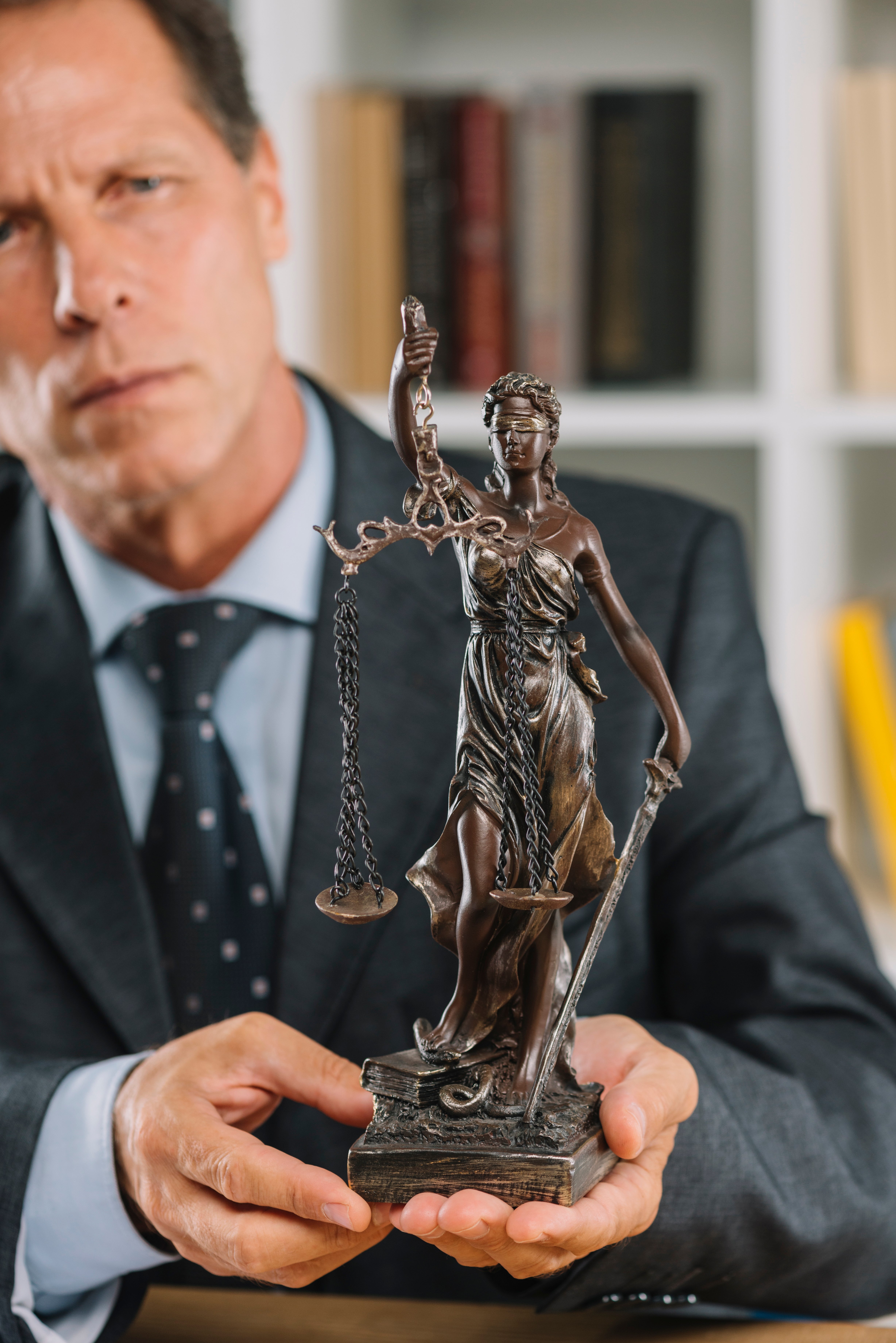 funciones-derecho-penal